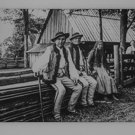 Tarasowka U Zajaca 3* Czerwienne