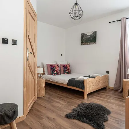 Tarasówka U Zająca 3*