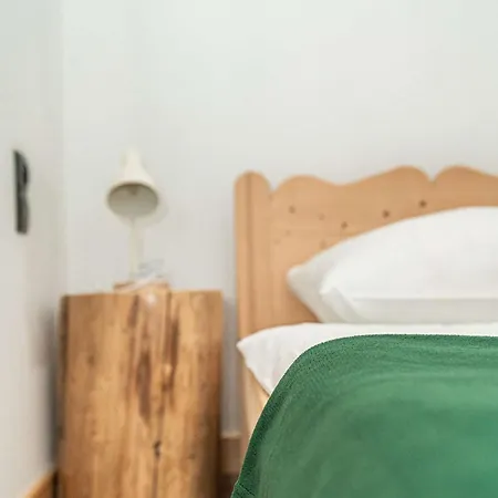 Tarasówka U Zająca 3*