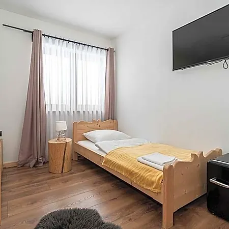 Tarasowka U Zajaca Panzió Czerwienne