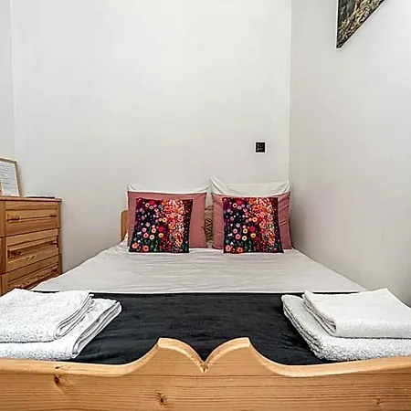 Tarasowka U Zajaca Panzió Czerwienne