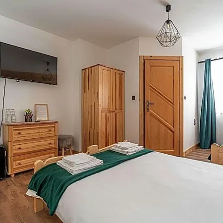 Tarasowka U Zajaca Panzió Czerwienne